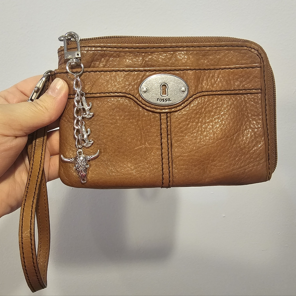 Fossil Marlow Leather Wristlet